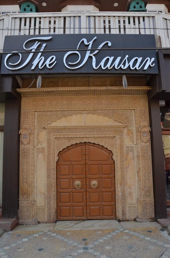 Kaisar Hotel Srinagar  Ngoại thất bức ảnh